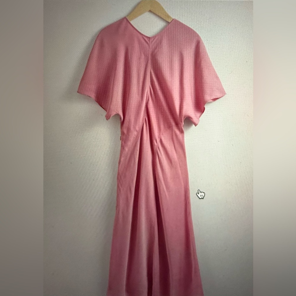 & Other Stories Pink Satin Midi Dress with Flattering Silhouette